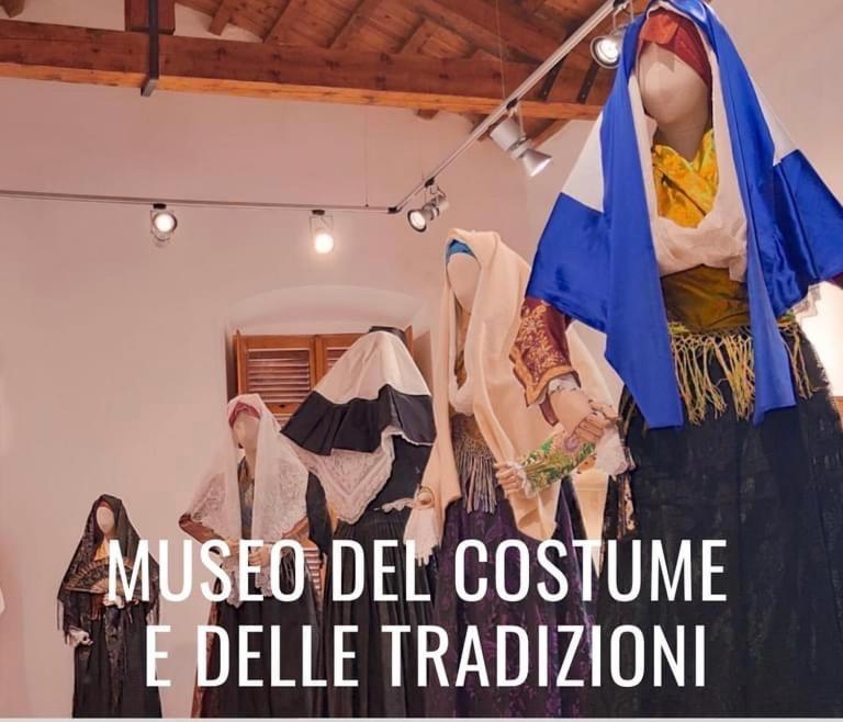 B&B Mare Monti Miniere Iglesias Kültér fotó
